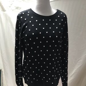 Cute and comfy black sweater with white dots from 1901. Size XXL